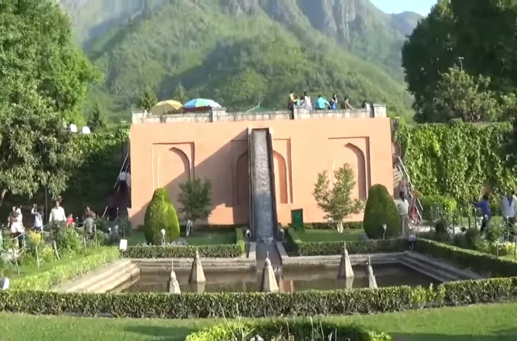 Chashme Shahi, Srinagar