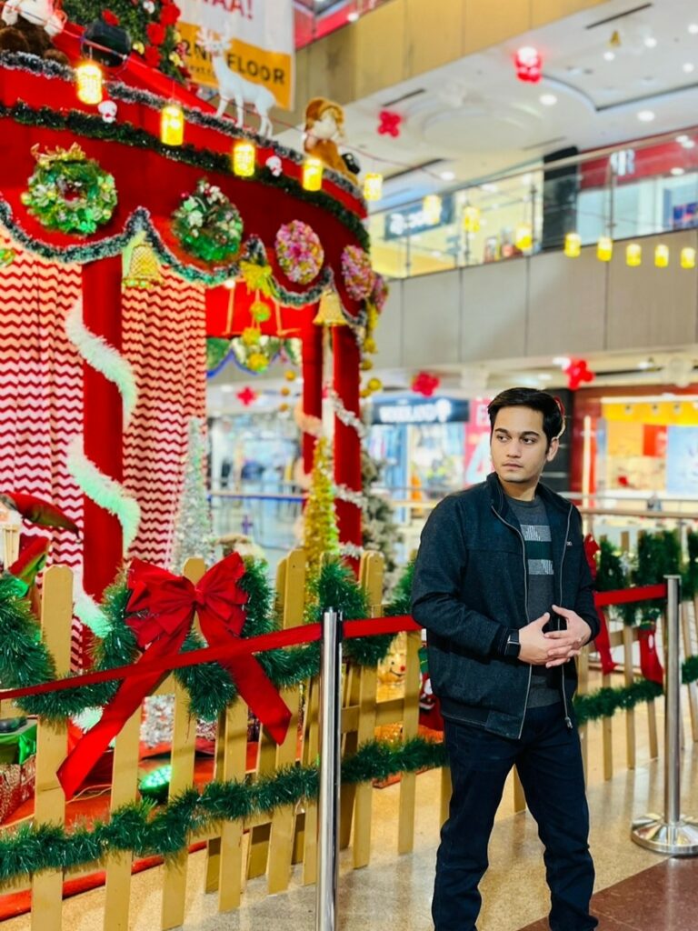 Christmas decoration in  Crown Interiorz mall 