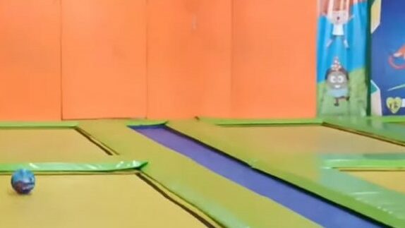 Dodgeball Duels, Trampoline Park