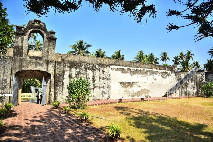 Anjengo fort