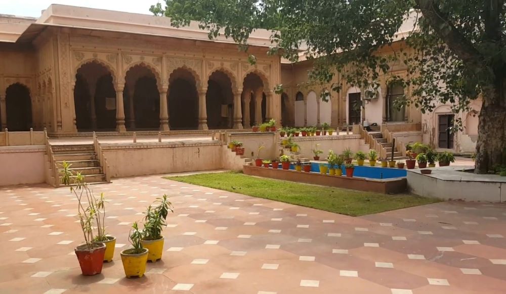 Raja Nahar Singh Palace