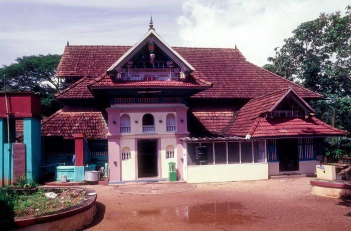 Thazhathangady Juma Masjid