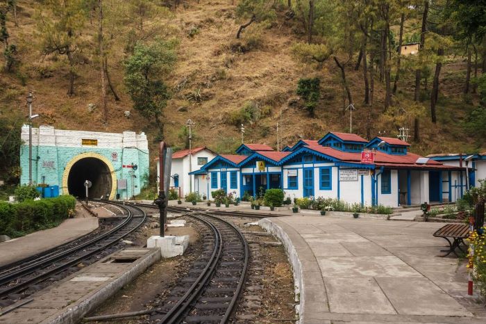 Barog Railway Station