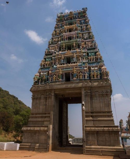 Architectural Highlights of Marudamalai Temple