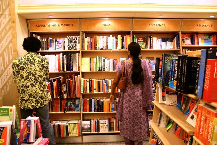 Browse through bookstores in Inorbit Mall, Mumbai