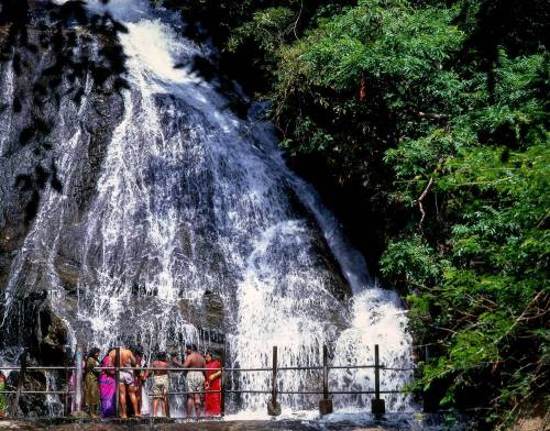 Kovai Kutralam Falls