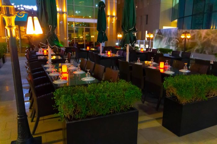 Dine with a Twist at Farzi Café