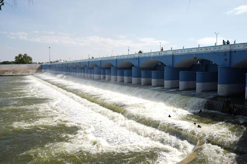 Kallanai Dam