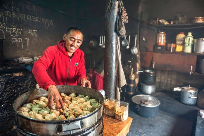 Enjoy Tibetan Food